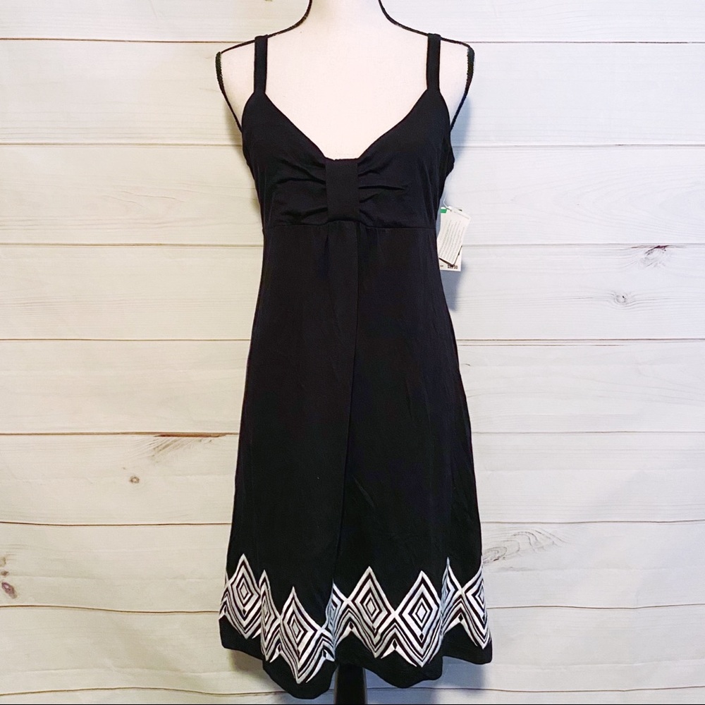 ❌SOLD❌NWT INC Black Adjustable Spaghetti Strap